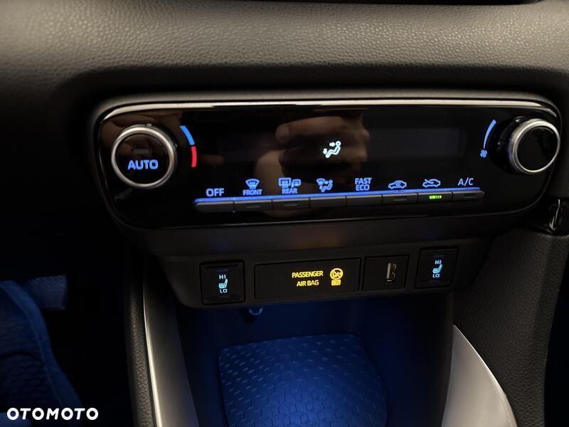 Toyota Yaris - 17