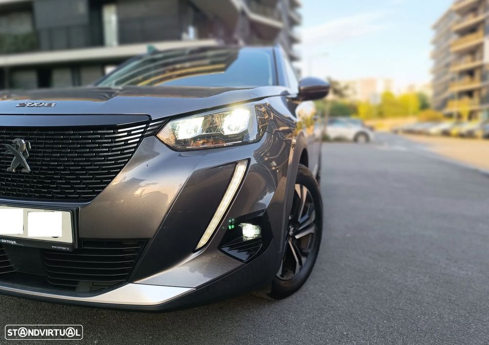 Peugeot 2008 1.2 PureTech Allure Pack EAT8 - 41