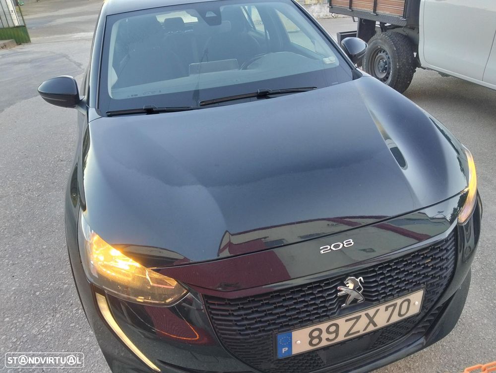 Peugeot 208 - 6
