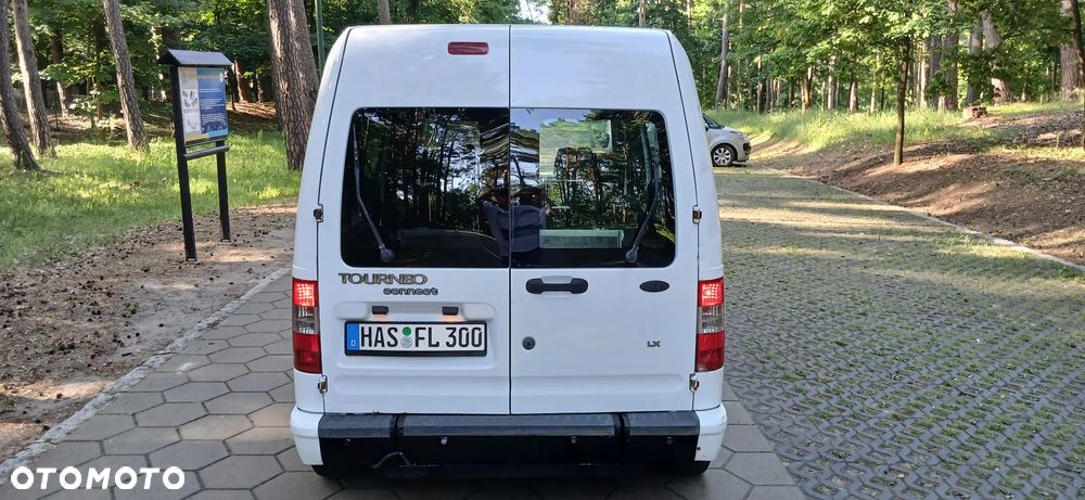 Ford Tourneo Connect - 9