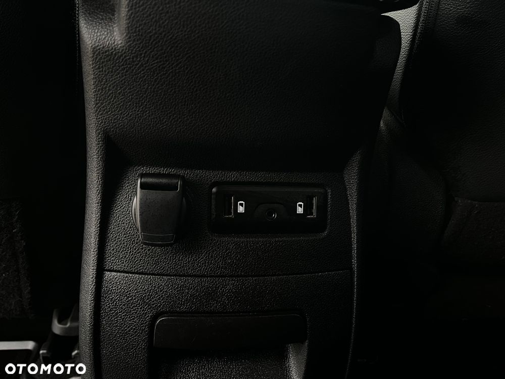 Renault Grand Scenic - 28