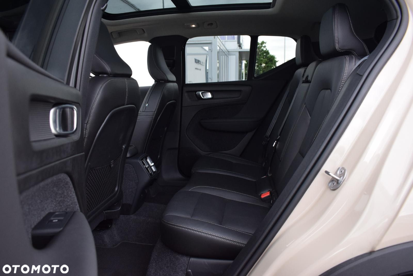 Volvo XC 40 - 20