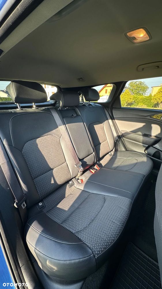 Kia Ceed - 8