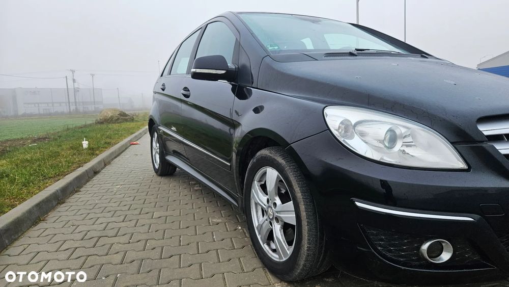 Mercedes-Benz Klasa B 200 CDI Elegance DPF Edition 10 - 14