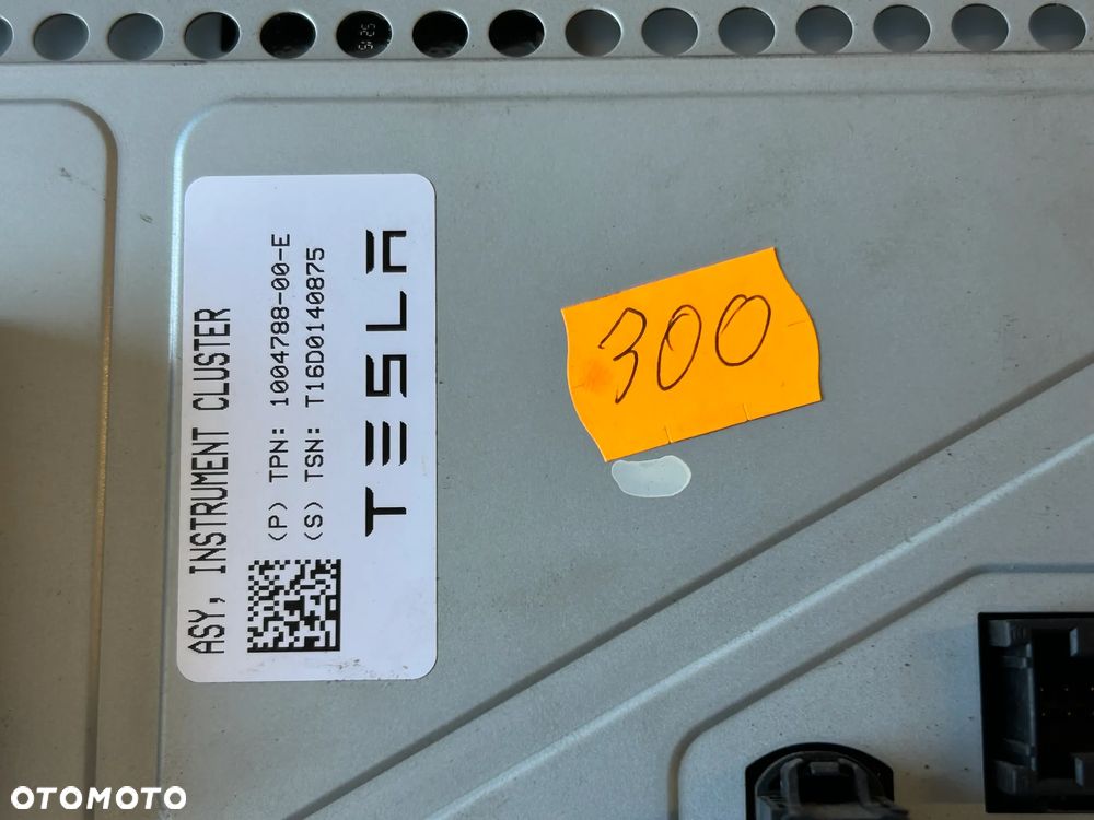 LICZNIK WYŚWIETLACZ EU 1004788-00-E TESLA - 3