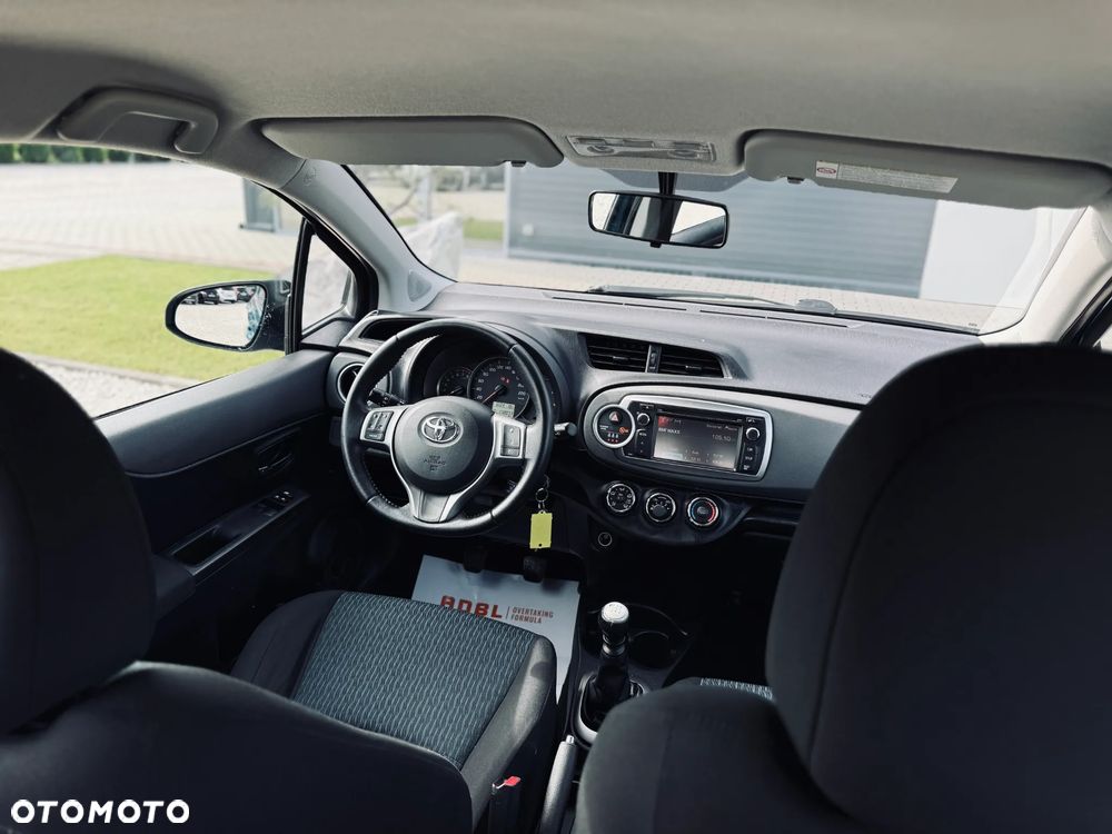 Toyota Yaris 1.33 VVT-i Lounge - 19