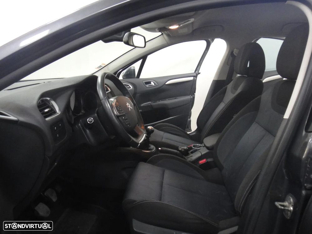 Citroën C4 1.6 HDi Exclusive - 12