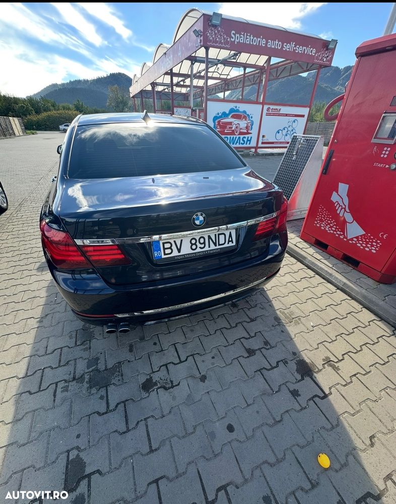 BMW Seria 7 730d xDrive - 9