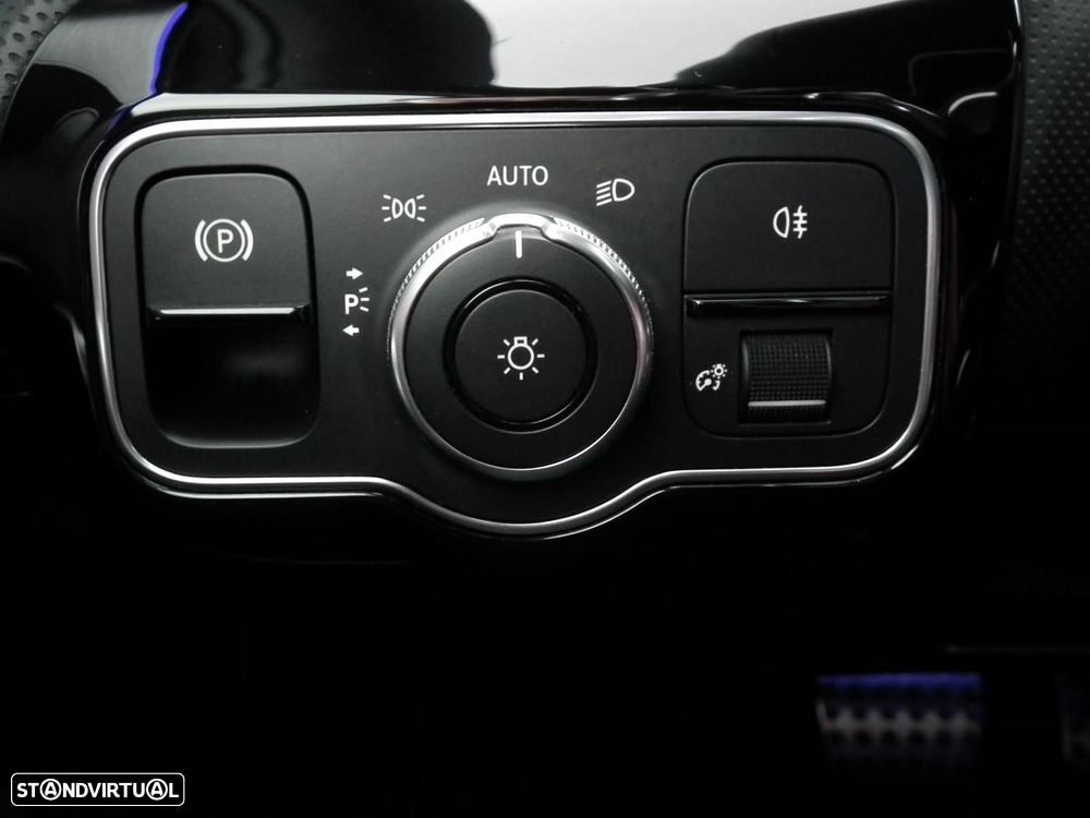 Mercedes-Benz A 250 e 8G-DCT Edition AMG Line - 27