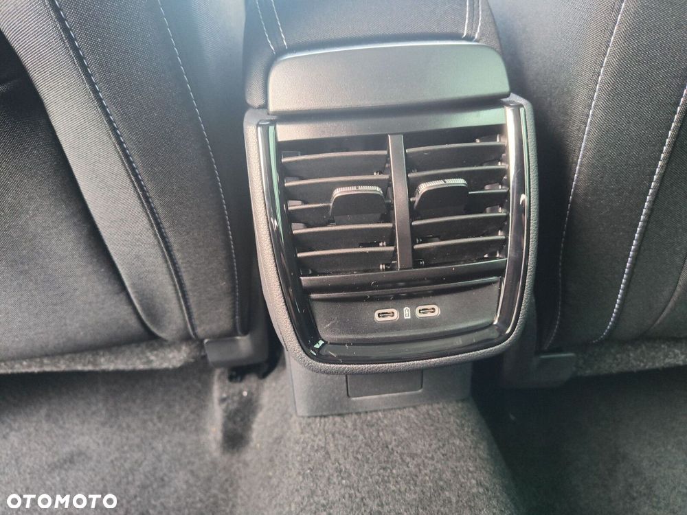 Skoda Kamiq 1.0 TSI Monte Carlo DSG - 30