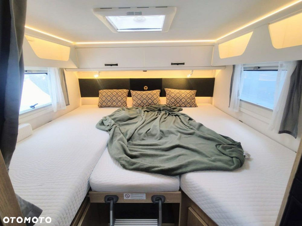 Sunlight T 67 - 5 osobowy, z przejściem po opuszczeniu łóżka - 15