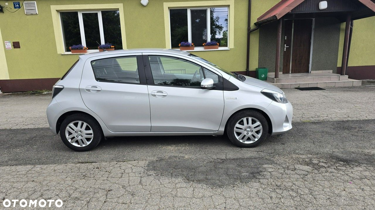 Toyota Yaris - 4