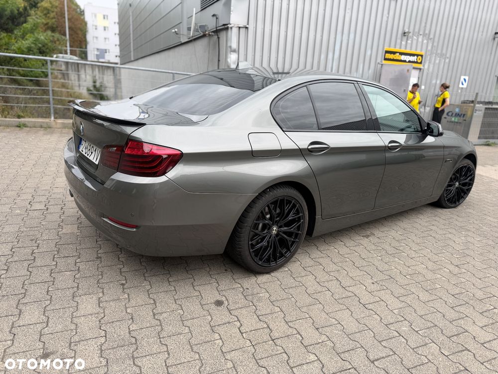 BMW Seria 5 520d Luxury Line - 3