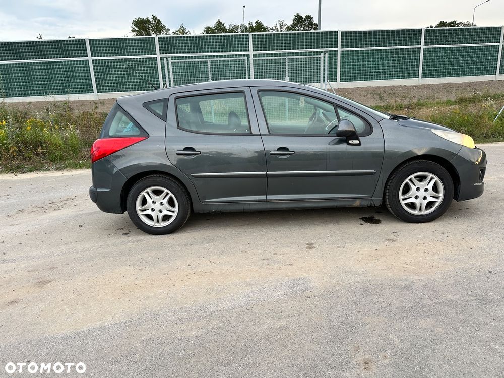 Peugeot 207 - 5