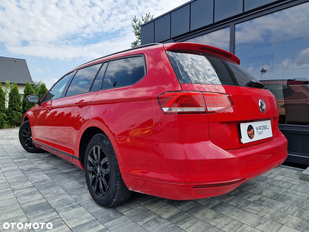 Volkswagen Passat 1.6 TDI (BlueMotion Technology) Trendline - 3