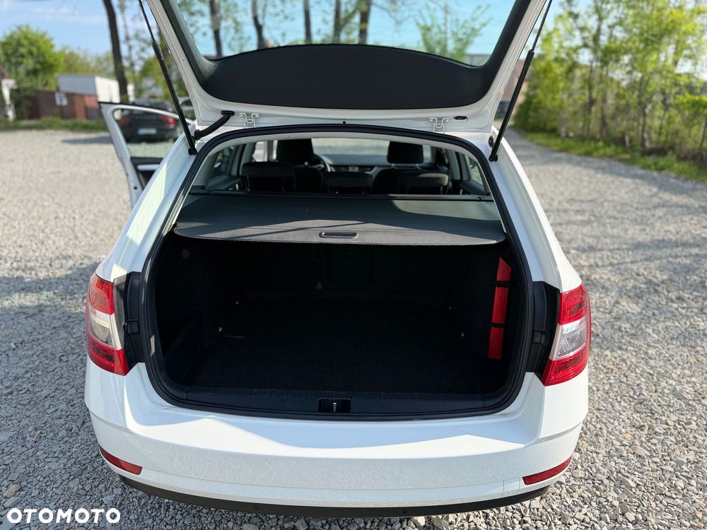 Skoda Octavia 1.6 TDI SCR Style - 20