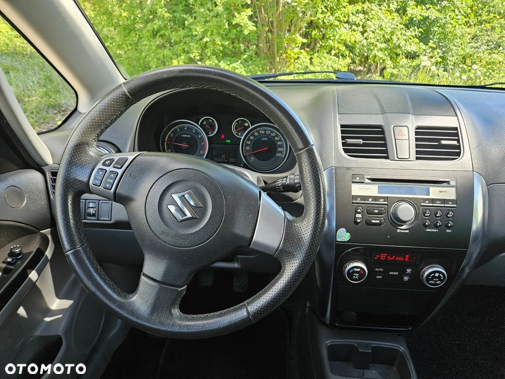 Suzuki SX4 1.6 Comfort - 19