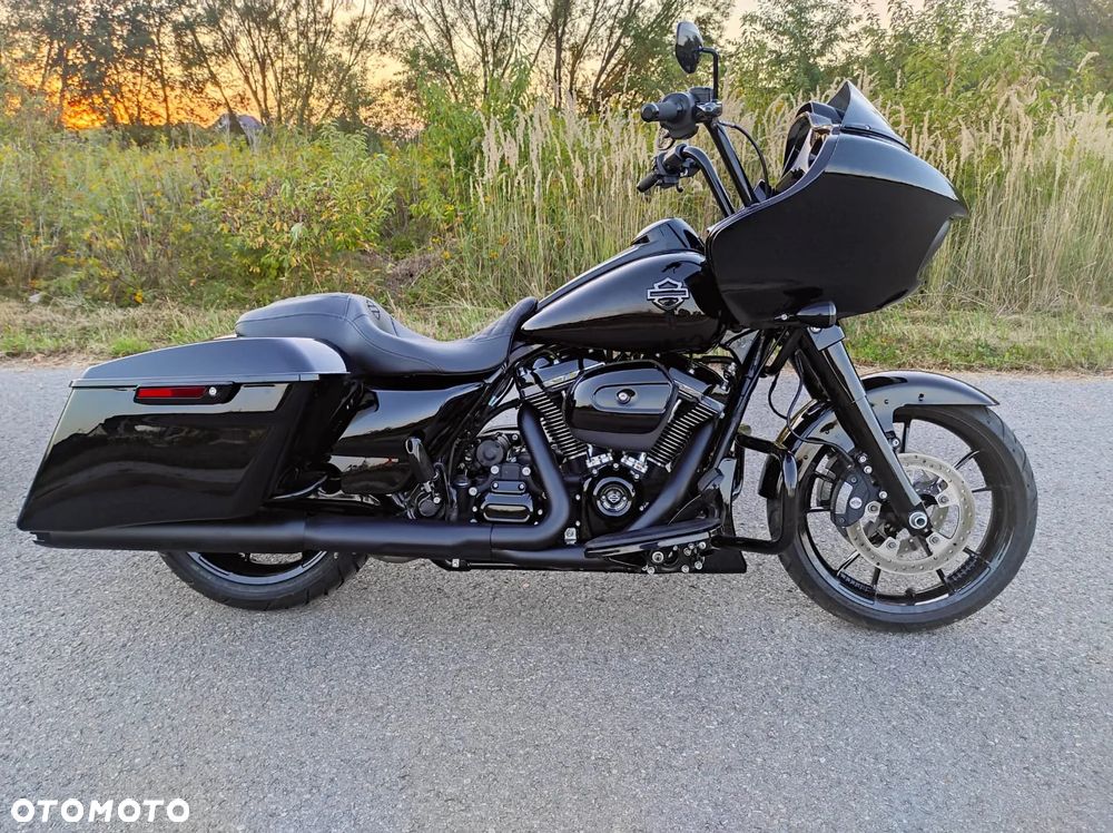 Harley-Davidson Touring Road Glide - 3