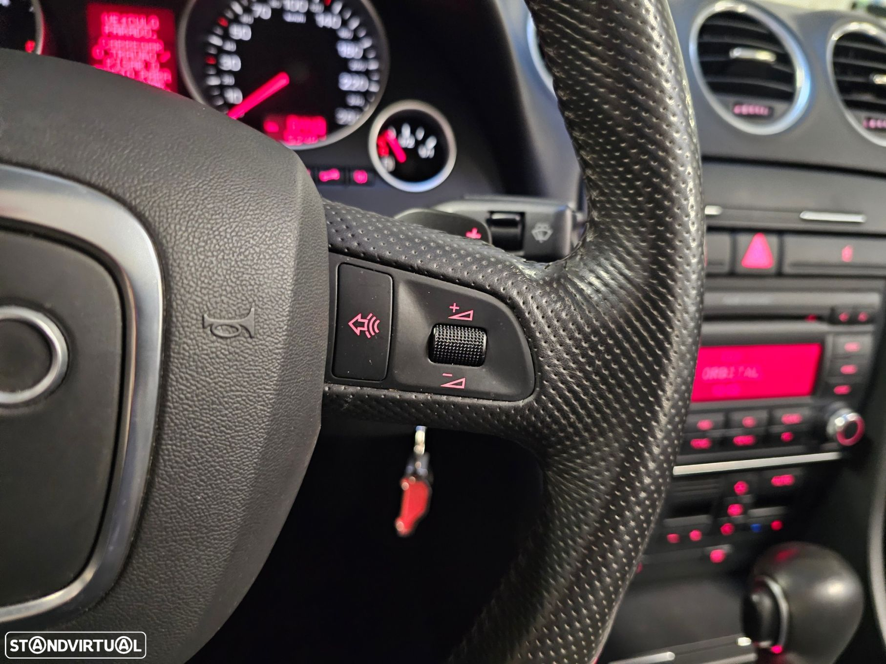 Audi A4 Cabrio 2.0 TDi Multitronic - 19