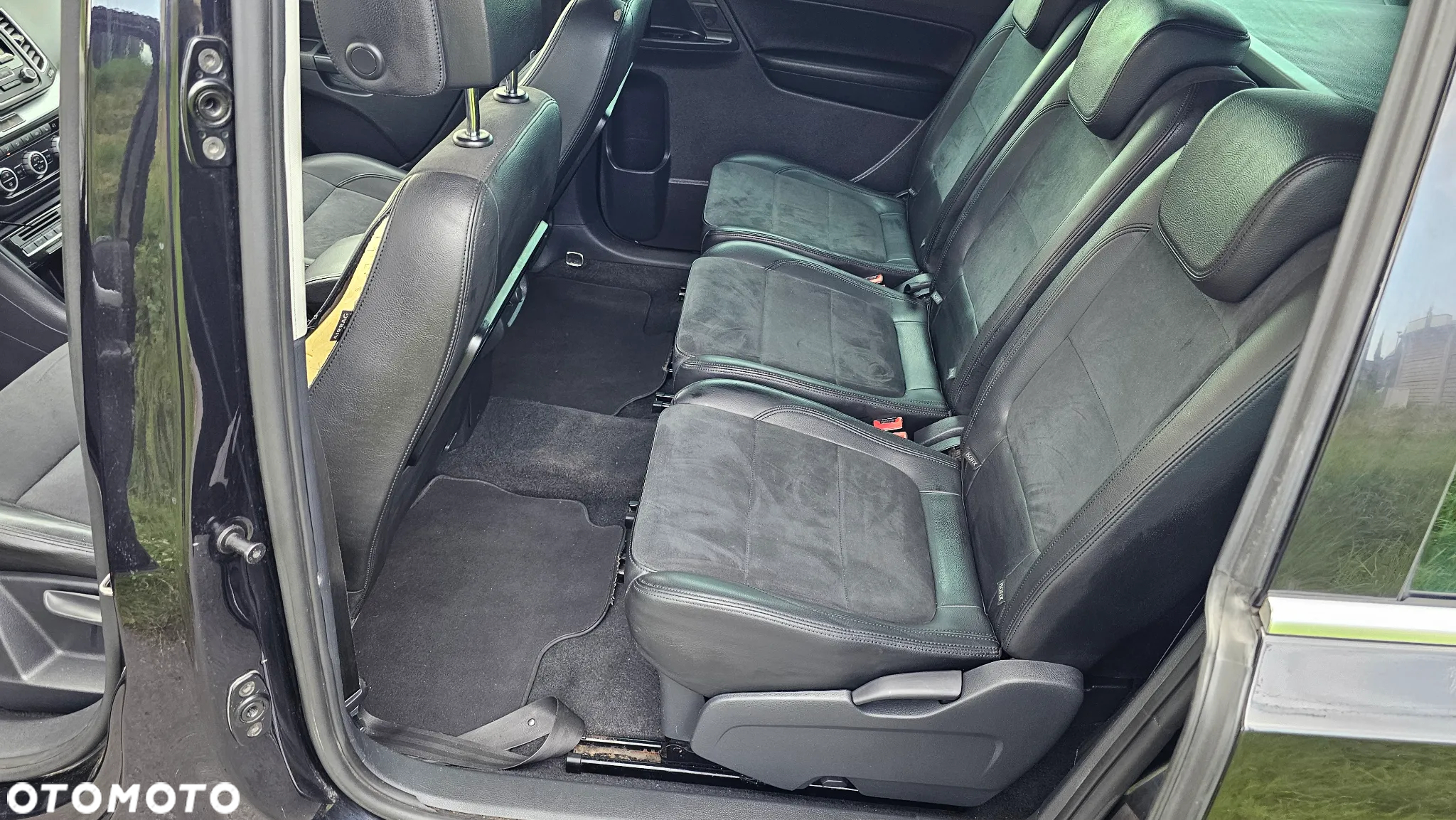 Volkswagen Sharan 2.0 TDI Comfortline DSG - 19