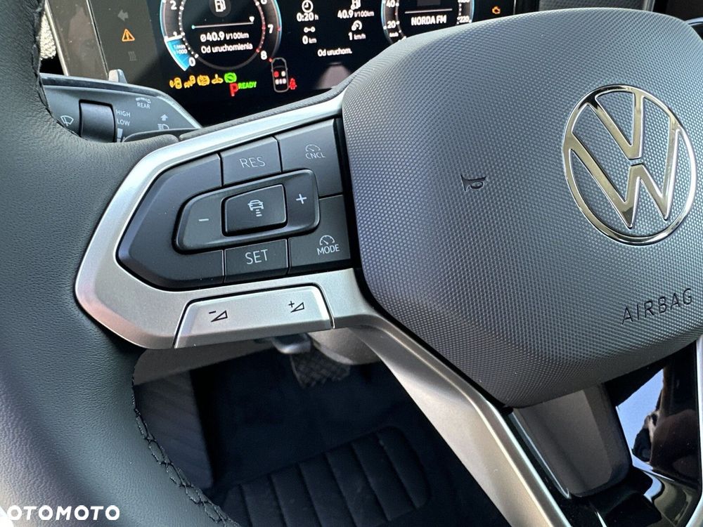 Volkswagen T-Roc - 22