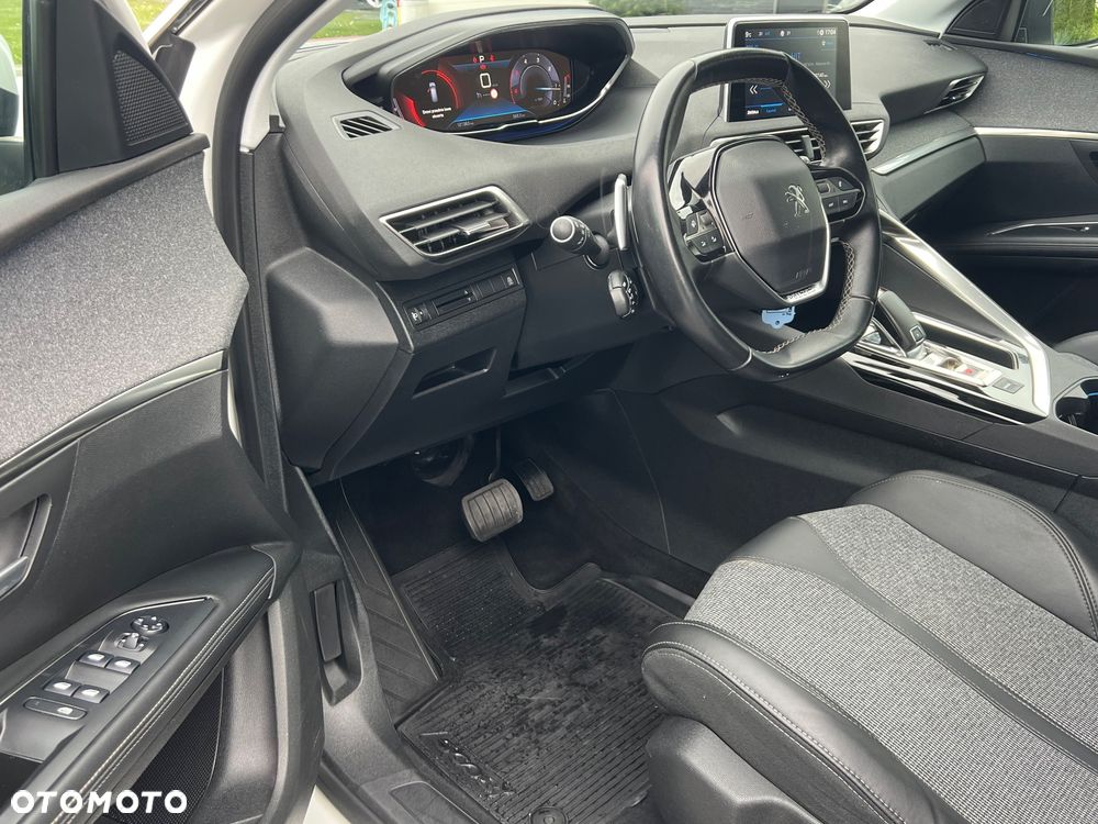 Peugeot 5008 1.5 BlueHDi Allure S&S EAT8 - 23