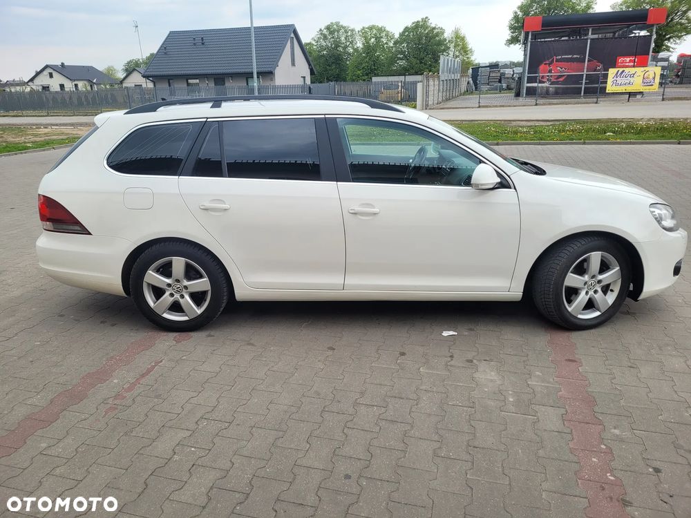 Volkswagen Golf - 6