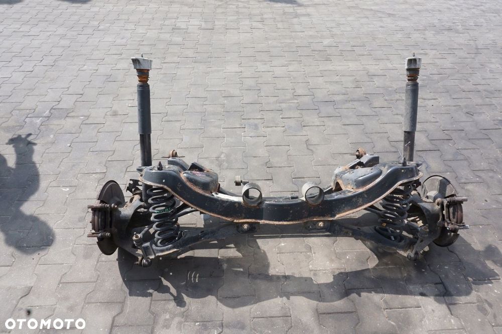 BELKA ZAWIESZENIA TYŁ 4X4 FORD KUGA MK1 FL - 1