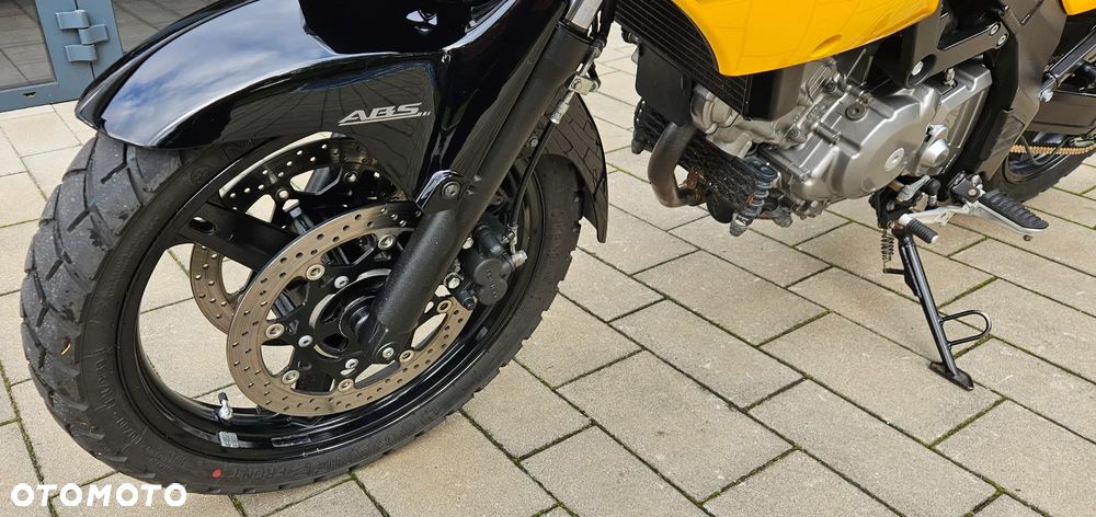 Suzuki V-STROM - 18