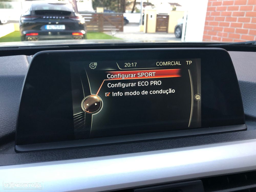 BMW 320 d Touring Aut. Efficient Dynamics Edition Sport Line - 47