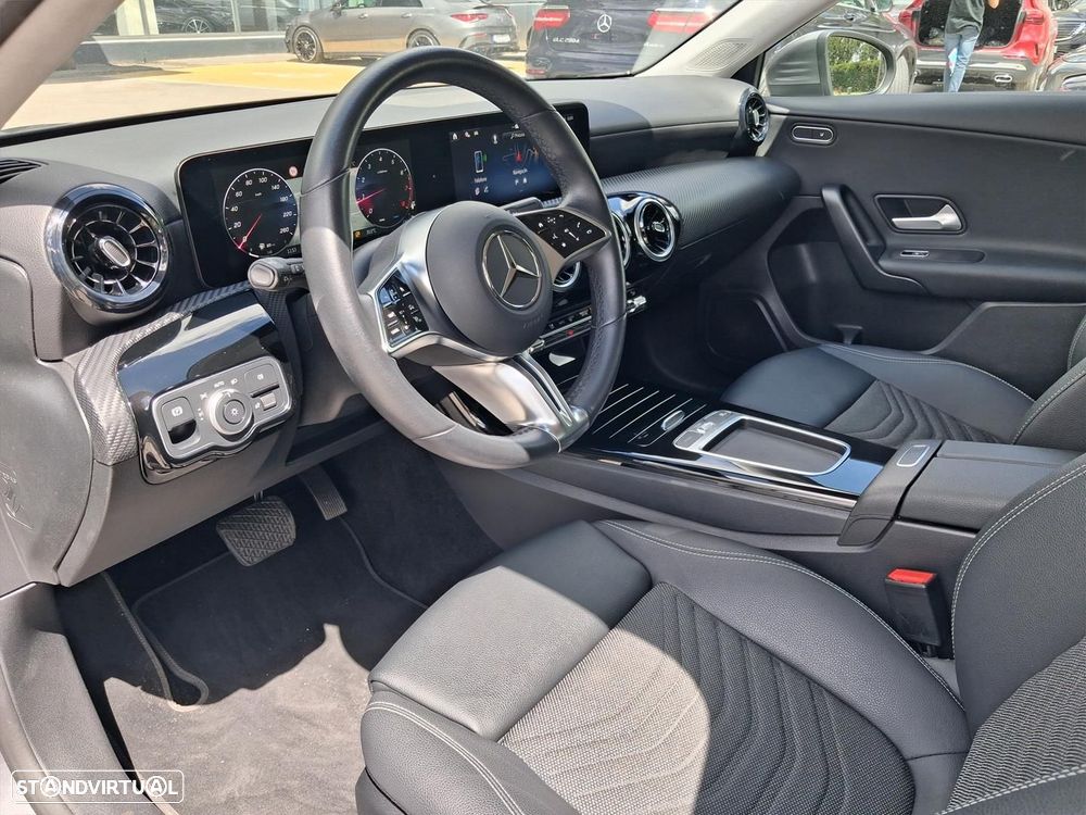 Mercedes-Benz A 200 Standard - 11