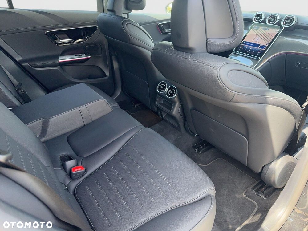 Mercedes-Benz GLC - 23