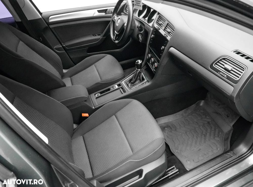 Volkswagen Golf 1.6 TDI BMT Comfortline - 13