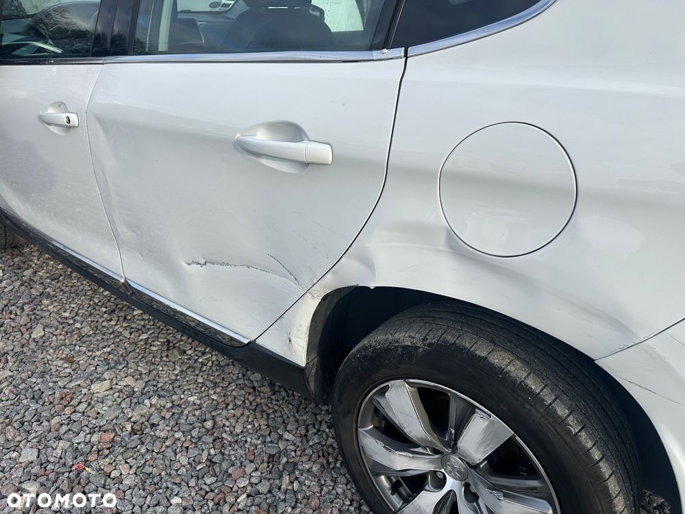 Peugeot 2008 PureTech 82 ETG5 STOP&START Allure - 5