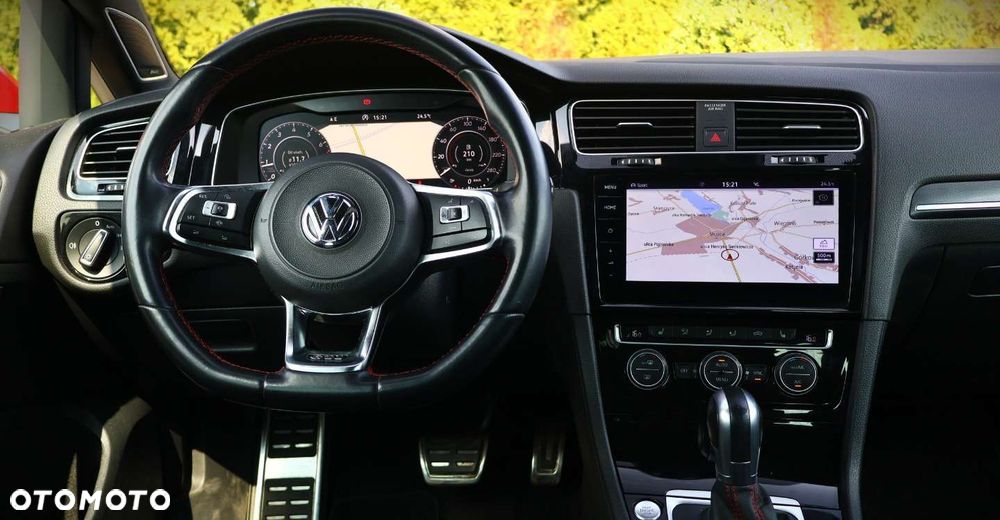 Volkswagen Golf - 13