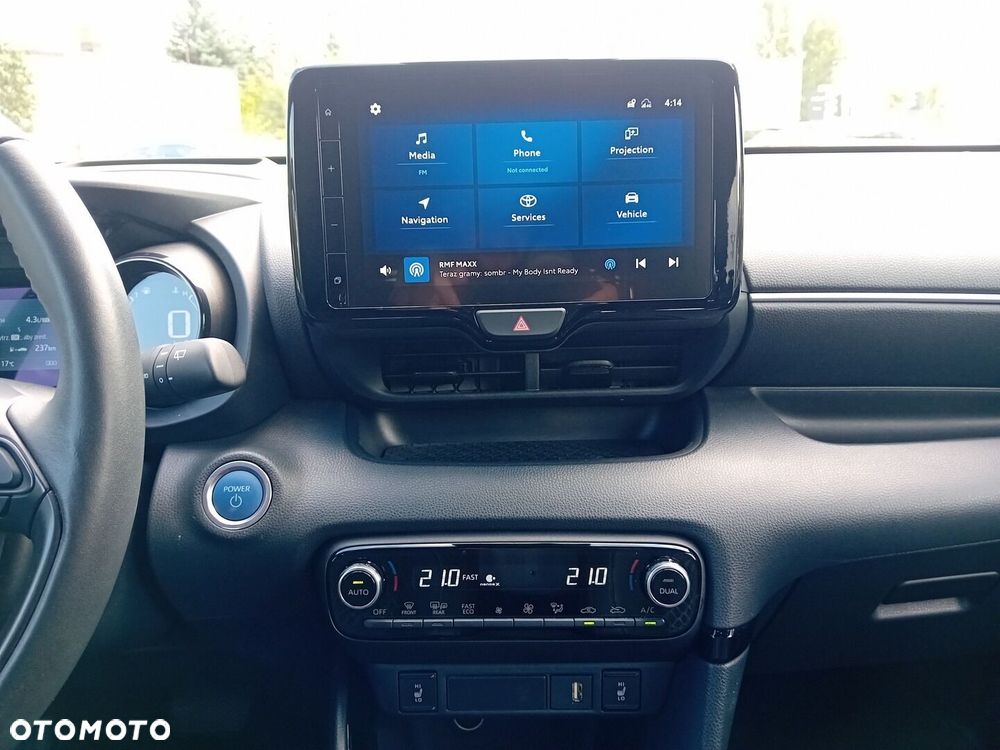 Toyota Yaris Hybrid 1.5 Selection Style - 17