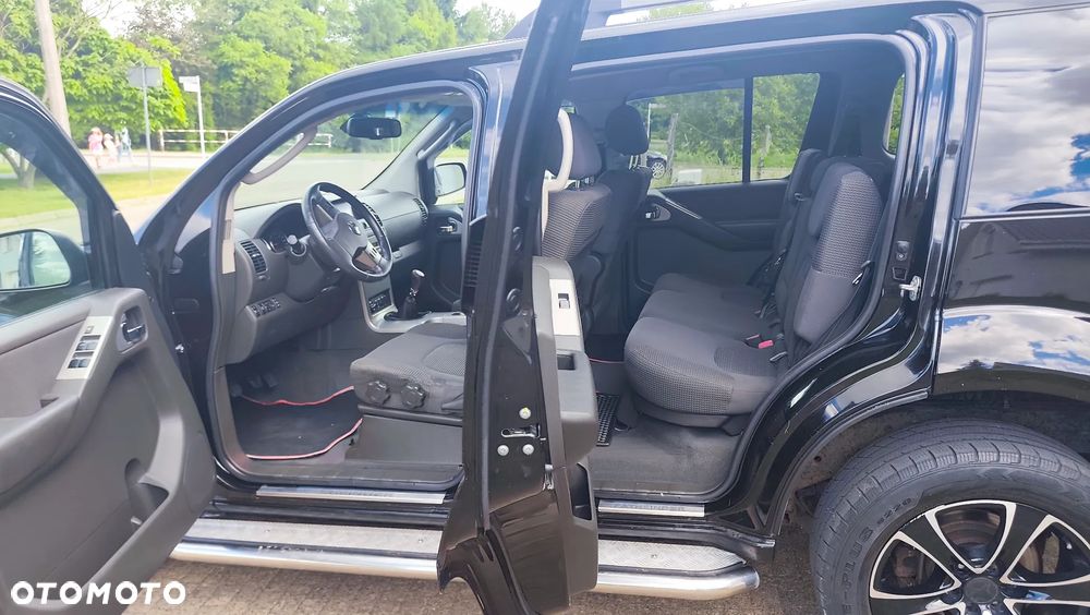 Nissan Pathfinder 2.5 dCi Premium - 21
