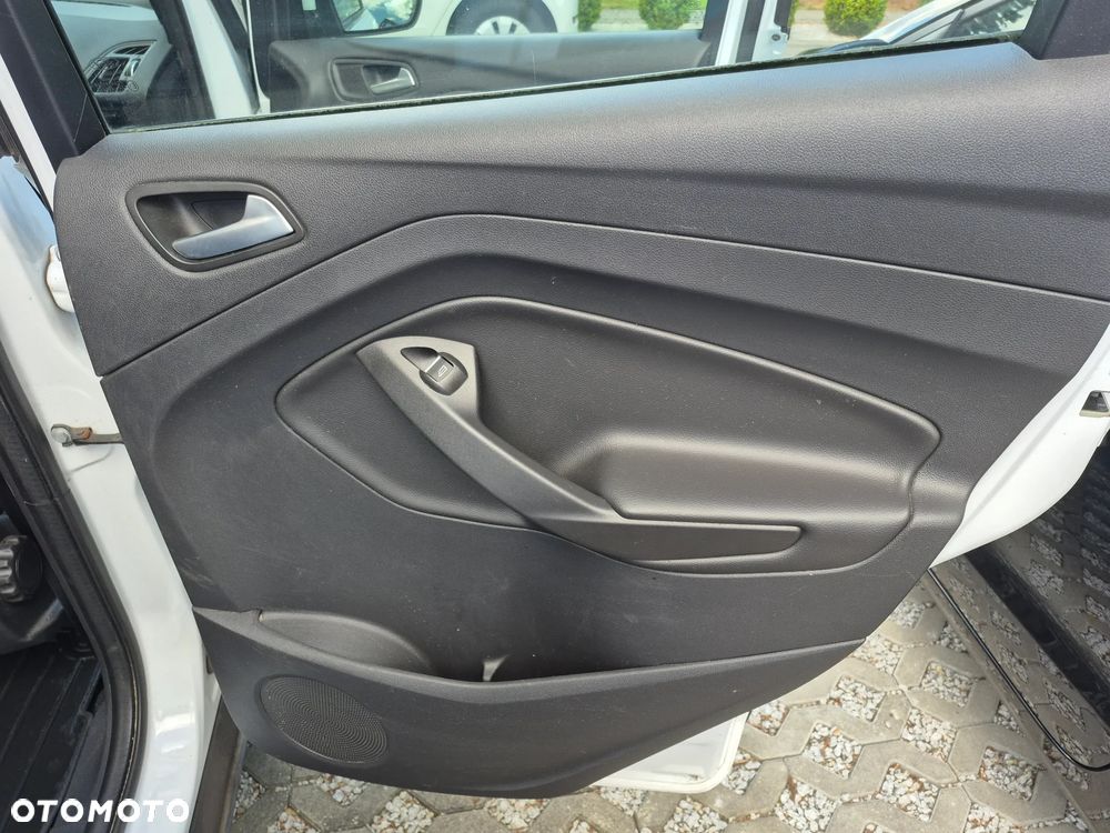 Ford Kuga 1.5 TDCi 2x4 Cool & Connect - 15