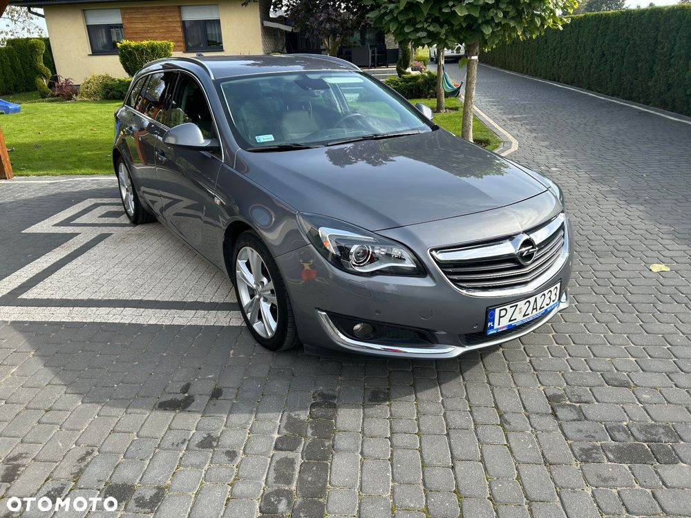 Opel Insignia - 1