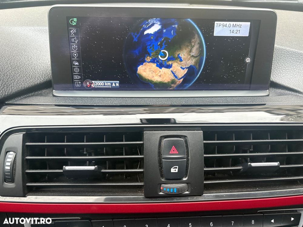 BMW Seria 3 320d xDrive - 23