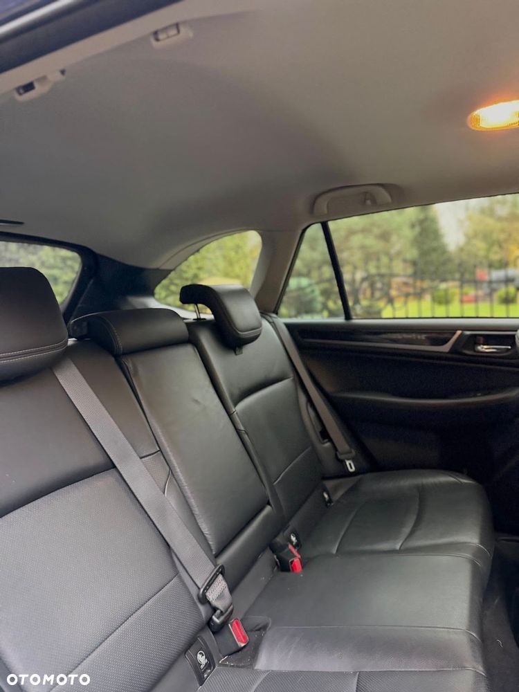 Subaru Outback - 18