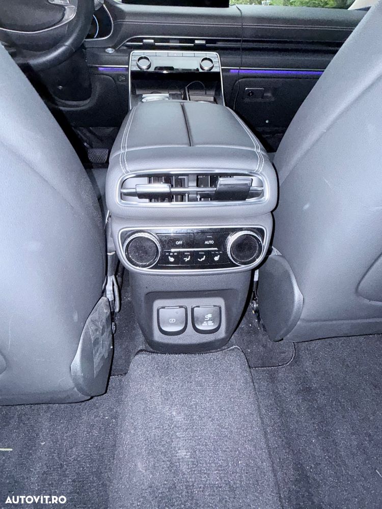 Hyundai Genesis - 14
