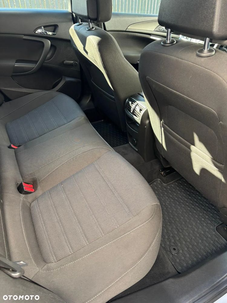 Opel Insignia 2.0 CDTI Sports Tourer - 10