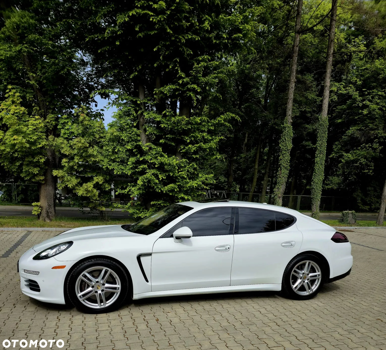Porsche Panamera 4 PDK Edition - 14