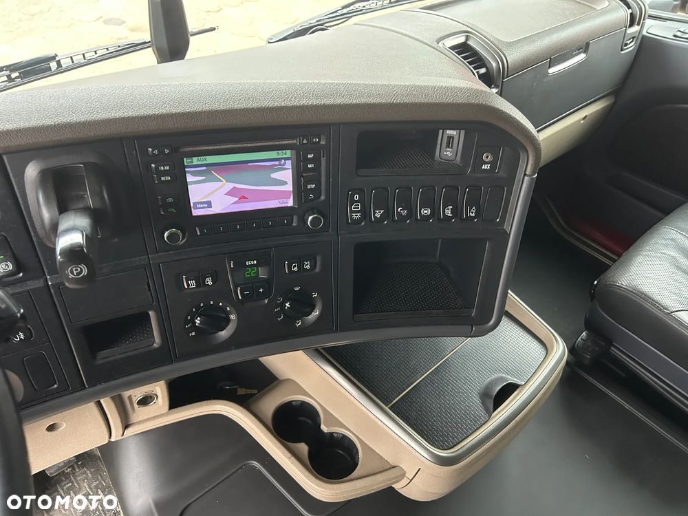 Scania R450 RETARDER / SKÓRY / NAVI / AUTOMAT / POLSKI SALON / ZBIORNIKI PALIWA 1500 L / LAMPY LED / FULL SPOJLERY / TYŁ 4 PODUSZKI / BARDZO ŁADNA SCANIA 2015 ROK !! - 17