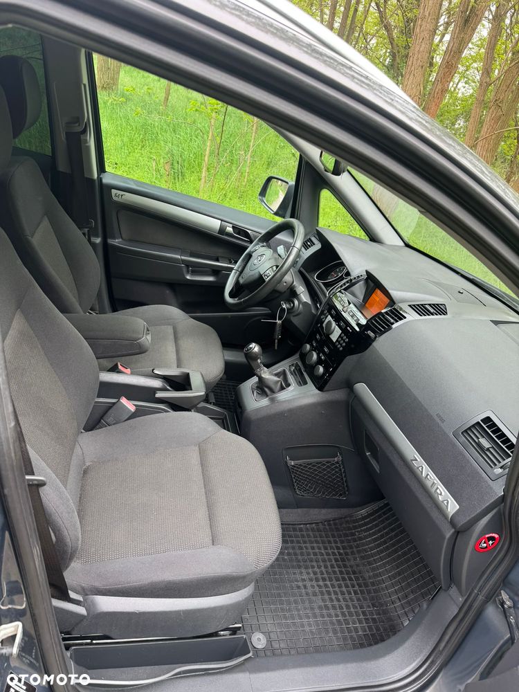 Opel Zafira 1.8 Design Edition - 10