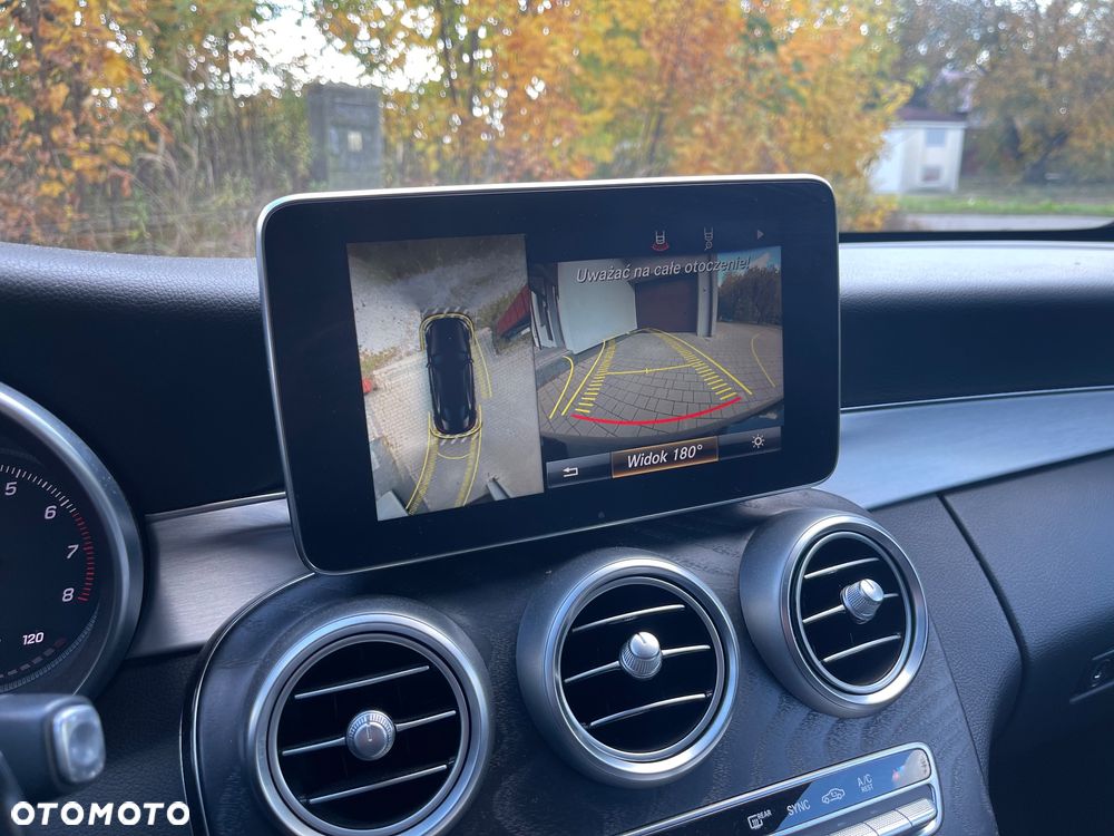 Mercedes-Benz Klasa C 300 7G-TRONIC AMG Line - 31