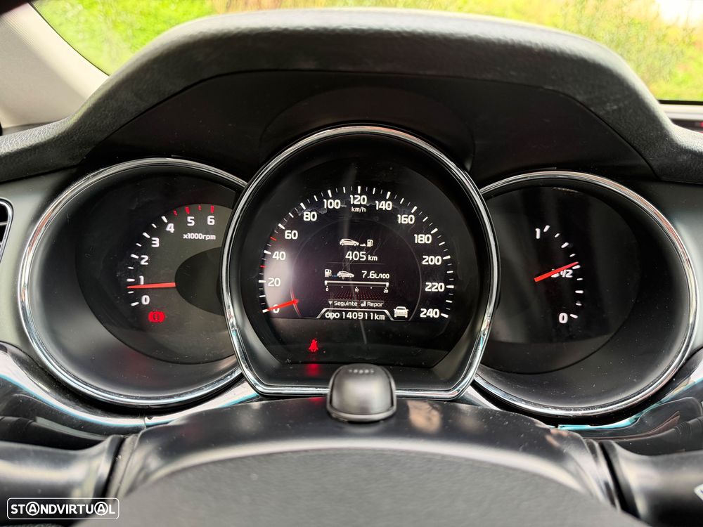 Kia Ceed SW 1.6 CRDi 128 ISG Dream Team Edition - 21