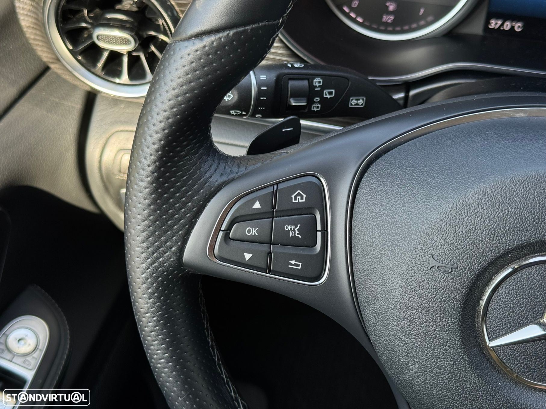Mercedes-Benz V 300 d Longo Avantgarde - 33