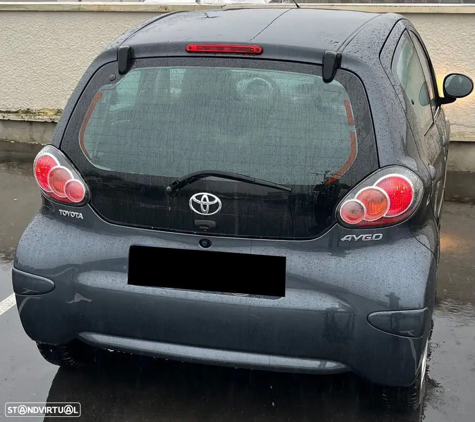 Toyota Aygo 1.0 Plus - 3
